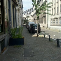 รูปภาพถ่ายที่ The Hub Brussels โดย Lisa เมื่อ 6/29/2011
