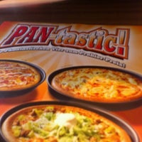 Photo taken at Pizza Hut by Madman I. on 4/22/2012