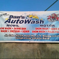 Photo taken at Dan&amp;#39;S Auto Wash by Daniells D. on 6/26/2012