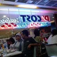 Photo taken at D&amp;#39;Cost Seafood by Novrio W. on 12/23/2011