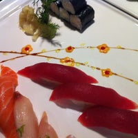 Foto scattata a Sakura Japanese Cuisine da Ned N. il 11/22/2011