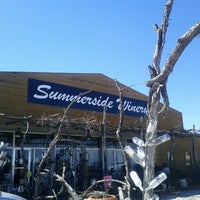 Foto tomada en Summerside Vineyards &amp;amp; Winery  por Cheryl L. el 2/25/2012