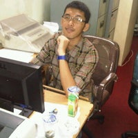 Photo taken at Nusantara III Lt. 1,5 Humas DPR RI by Reggi Martanius I. on 12/24/2011