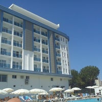 Photo taken at İnanna Resort Hotel by Rıza Ü. on 8/20/2012