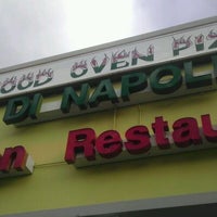 Photo taken at Di Napoli Italian Restaurant by Matthew W. on 12/18/2011