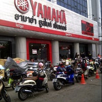 Photo taken at Yamaha รัชดา new shop by อภิชาต แ. on 6/2/2012