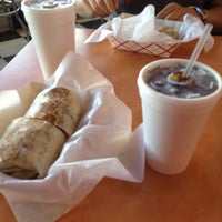 Foto scattata a Jaimito&amp;#39;s Burritos da Eli G. il 6/22/2012