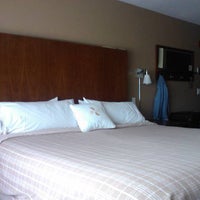 Photo taken at Four Points by Sheraton Victoria Gateway by F M. on 8/13/2011