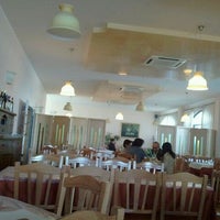 Foto diambil di Lo Scacciapensieri Hotel &amp;amp; Restaurant oleh Dario C. pada 4/7/2011