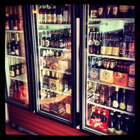 7/20/2012 tarihinde Ashburn Wine Shopziyaretçi tarafından Ashburn Wine Shop'de çekilen fotoğraf