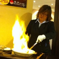 Photo taken at East Ocean Teochew Restaurant 東海潮洲酒家 by Sallen on 6/24/2011