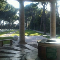 Photo taken at Cimitero Di Guerra Del Commonwealth by Mirco F. on 3/22/2012