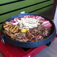 Photo taken at Korean BBQ 코리안 바베큐 by Lynn T. on 2/14/2011