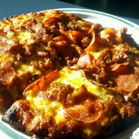 Photo taken at Round Table Pizza by Livia E. on 6/9/2012