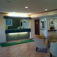 รูปภาพถ่ายที่ La Quinta Inn &amp;amp; Suites Las Cruces Organ Mountain โดย James C. เมื่อ 1/27/2011