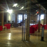 รูปภาพถ่ายที่ Startup Edmonton HQ โดย Gil E. เมื่อ 6/6/2012