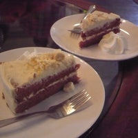 5/17/2012にOlivia R.がKonrad Café &amp;amp; Barで撮った写真