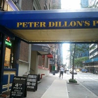 รูปภาพถ่ายที่ Peter Dillon&amp;#39;s Pub โดย Kelly เมื่อ 8/18/2012