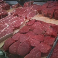 6/16/2012 tarihinde John L.ziyaretçi tarafından Butcher Boy Meat Market'de çekilen fotoğraf