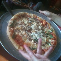 8/14/2012 tarihinde Boris T.ziyaretçi tarafından Mojo Pizza n&amp;#39; Pub'de çekilen fotoğraf