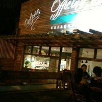 Das Foto wurde bei Officina das Pizzas von Osvaldo G. am 5/26/2012 aufgenommen