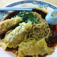 Photo taken at 利發 Noodle House by Drey E. on 4/6/2012