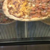 Снимок сделан в Isabella&amp;#39;s Pizza пользователем George E. 3/3/2012