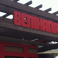 รูปภาพถ่ายที่ Benihana โดย Adriana G. เมื่อ 6/17/2012