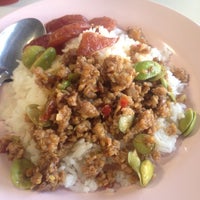Photo taken at โรงอาหาร การทางพิเศษฯ [พระราม9] by 𝒍𝒐𝒐𝒌𝒏𝒂𝒎 💕 on 5/2/2012