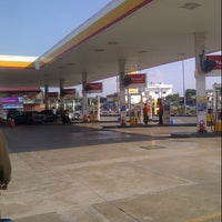 Foto scattata a Shell da Kurniawan P. il 8/31/2012