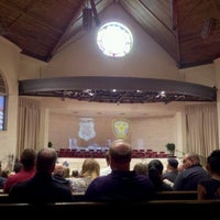 Foto tomada en Christ Chapel Bible Church  por Scott S. el 6/8/2012