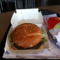 Foto tomada en McDonald&amp;#39;s  por Aart 📱 el 2/19/2012