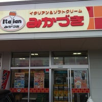 Photo taken at みかづき アクロスプラザ長岡店 by Seikoh on 4/22/2012