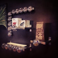 Снимок сделан в Organic Life Coffee House &amp;amp; Bakery пользователем Lorenzo C. 9/1/2012