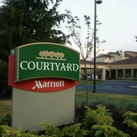 7/13/2012 tarihinde Damond N.ziyaretçi tarafından Courtyard by Marriott Kansas City South'de çekilen fotoğraf