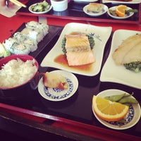 Photo taken at Octopus Japanese Restaurant Sushi by Hong J. on 2/23/2014