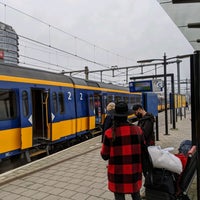 Photo taken at Spoor 15 by Christopher V. on 12/26/2019