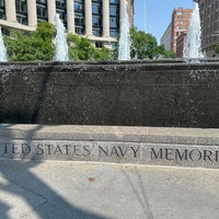 5/21/2023 tarihinde Mac C.ziyaretçi tarafından United States Navy Memorial'de çekilen fotoğraf