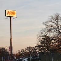 Photo taken at Cracker Barrel Old Country Store by Douglas F. on 11/6/2022