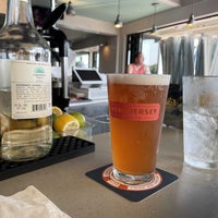 8/4/2022 tarihinde @Beer Is My Churchziyaretçi tarafından Harry&amp;#39;s Ocean Bar &amp;amp; Grille'de çekilen fotoğraf