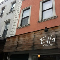 Photo taken at Ella Café by ᴡ F. on 10/14/2012