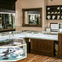 Photo taken at Finest Gold Gallery by Finest Gold Gallery on 11/9/2014