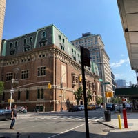 รูปภาพถ่ายที่ 69th Regiment Armory โดย Jeremy เมื่อ 7/1/2022