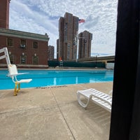 Photo taken at Asser Levy Recreation Center - Outdoor Swimming Pool by Jeremy on 7/6/2022