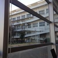 Photo taken at 明治大学 和泉キャンパス 第二校舎 by Jin M. on 12/8/2012