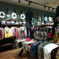 tommy showroom near me