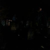 10/20/2013에 April G.님이 Davis Graveyard Halloween Display에서 찍은 사진