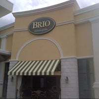 Photo taken at Brio Tuscan Grille by Eliot L. on 4/27/2014