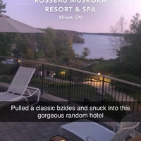 Das Foto wurde bei JW Marriott The Rosseau Muskoka Resort &amp;amp; Spa von B Z. am 8/25/2019 aufgenommen