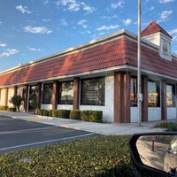 Foto tomada en Nick&amp;#39;s Burgers  por Mike T. el 7/4/2021